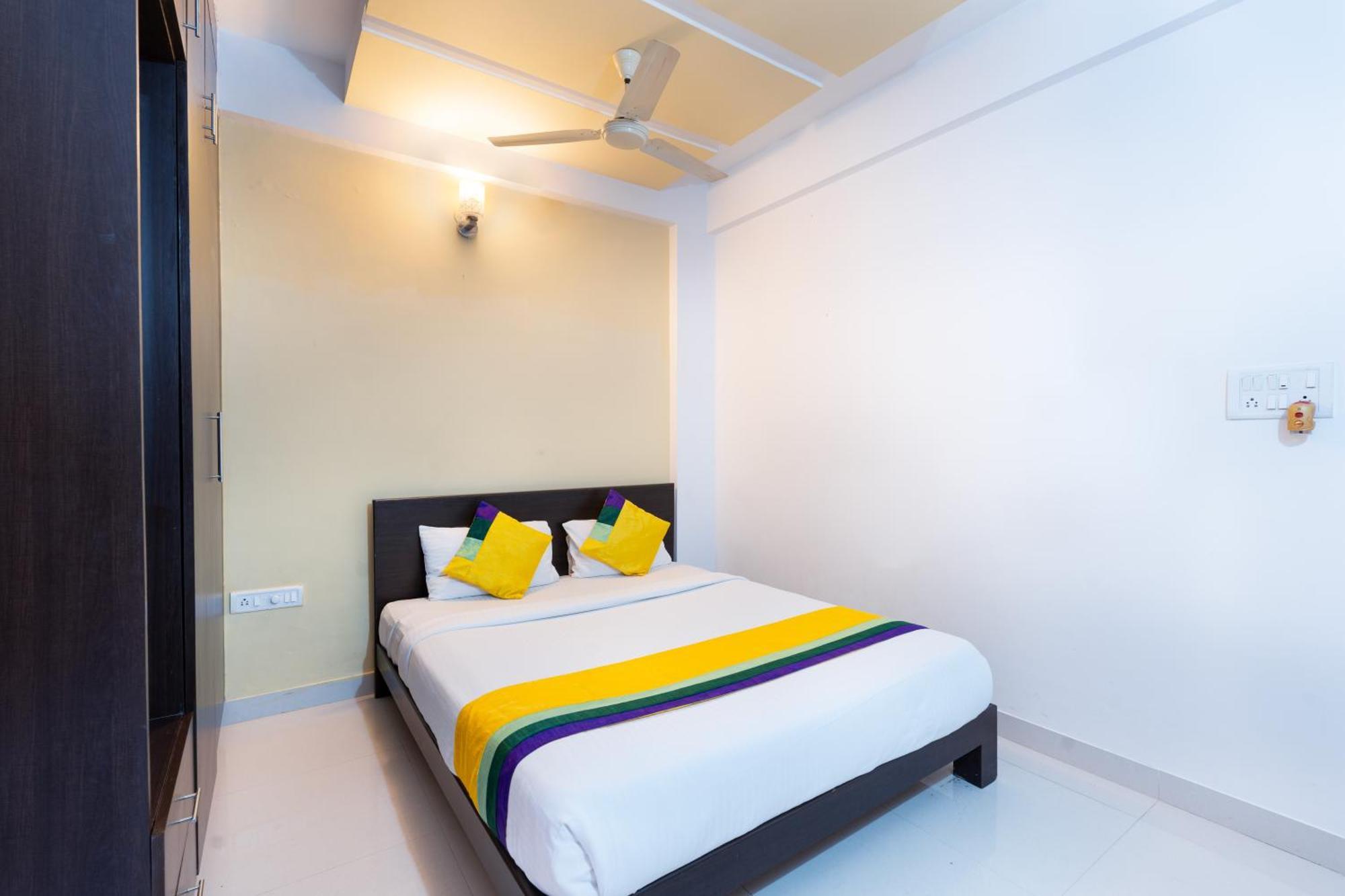 ทรีโบ ทริป โฮเทล เวิลด์ทรี Hotel บังกาลอร์ ภายนอก รูปภาพ