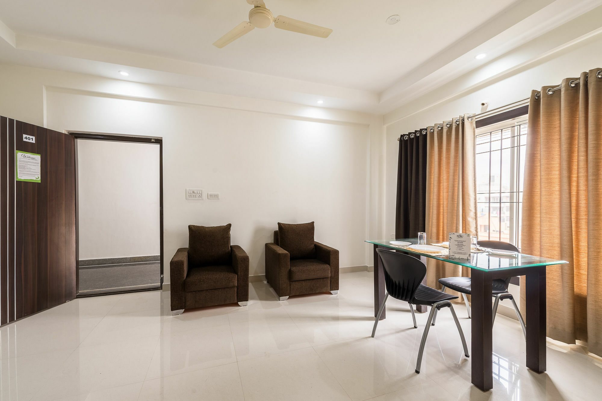 ทรีโบ ทริป โฮเทล เวิลด์ทรี Hotel บังกาลอร์ ภายนอก รูปภาพ